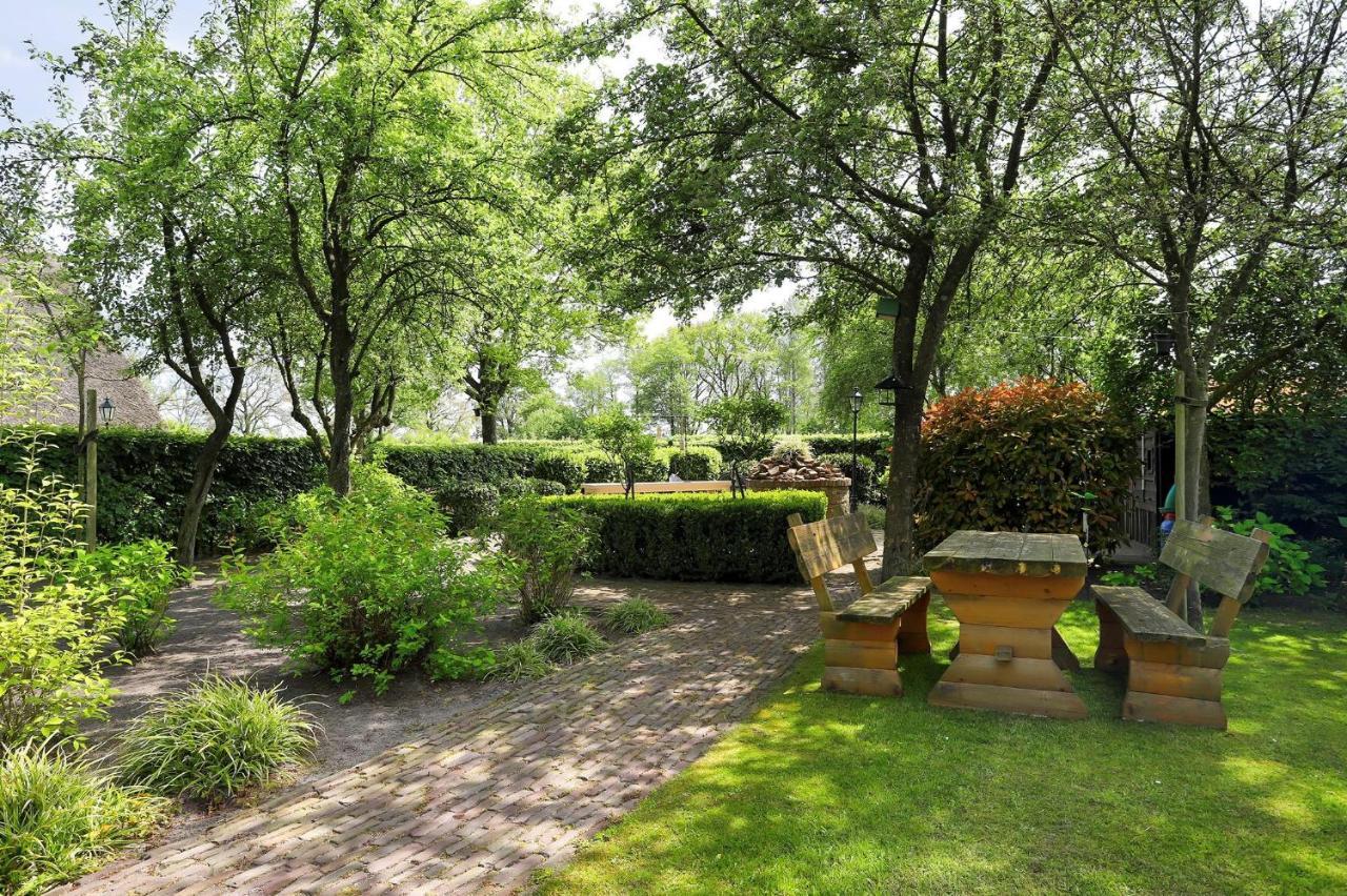 Bed and Breakfast Rheezerstee Екстер'єр фото